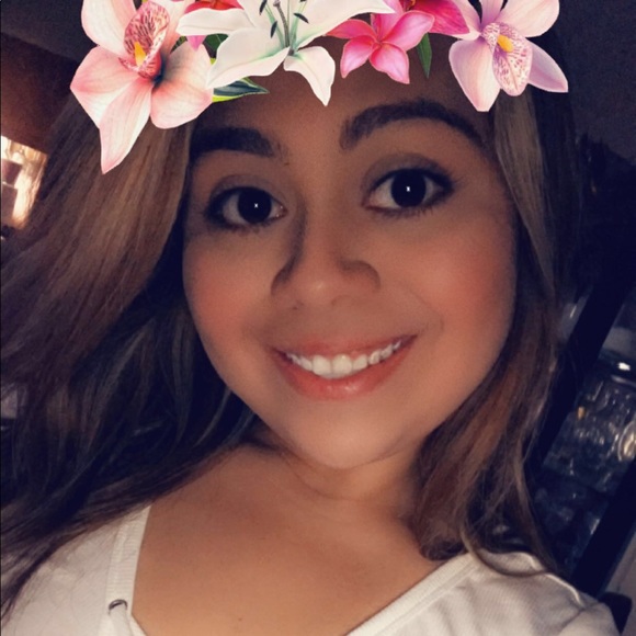 Meet your Posher, Yvette - Picture 1 of 1